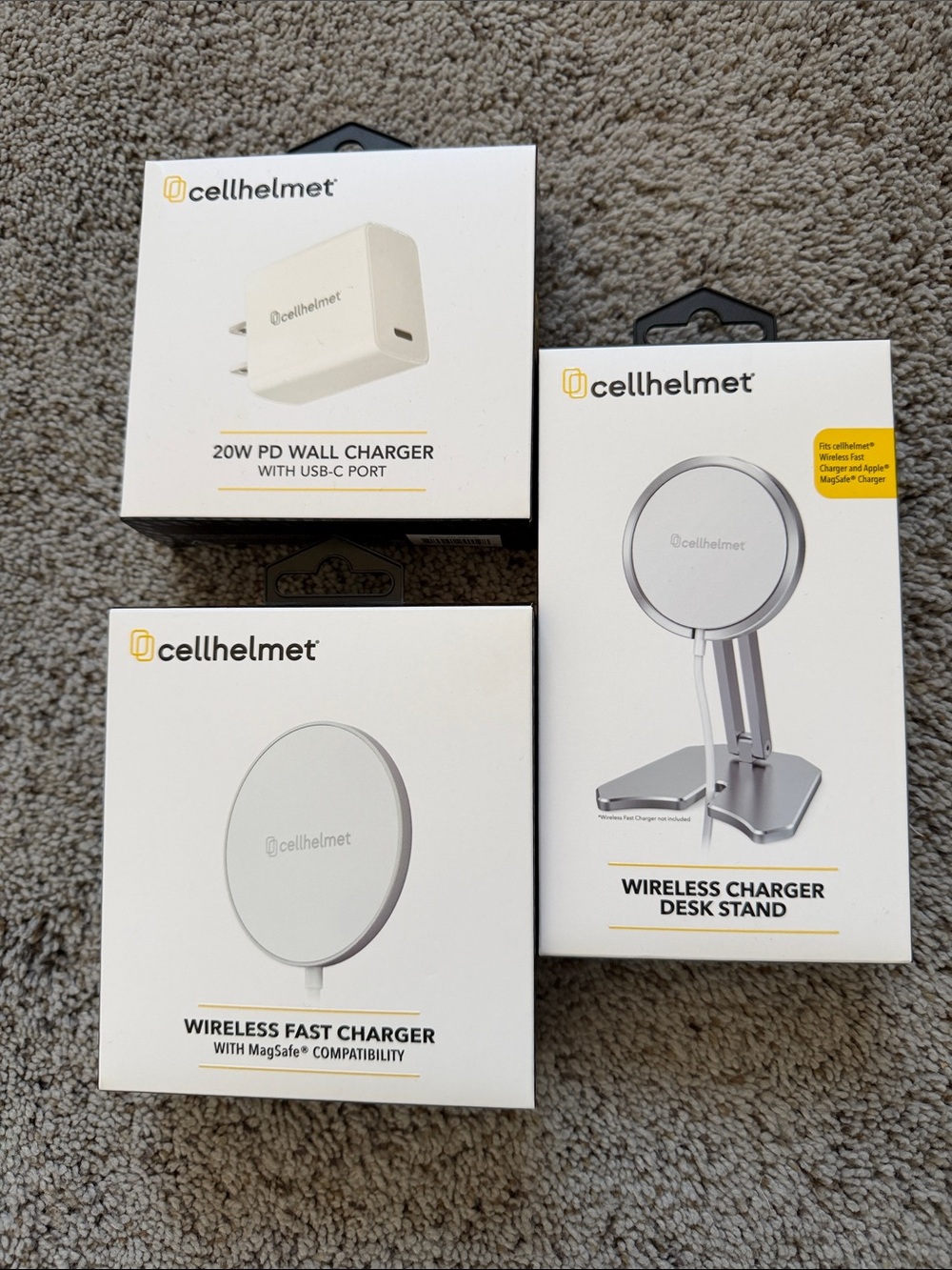 cellhelmet Wireless Fast Charger & Desk Stand + 20W PD Wall Charger